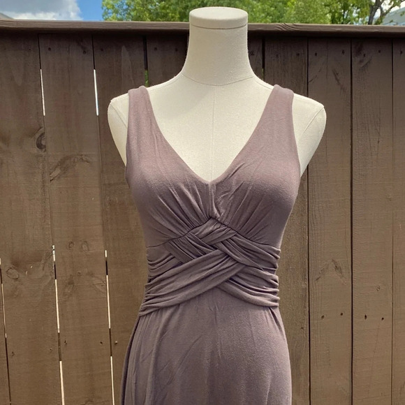 🌸 Soprano jersey swing dress with front ruching in brown size medium - Picture 3 of 10